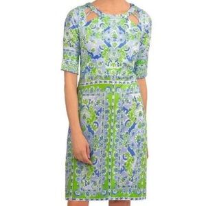 🌸 Gretchen Scott Geo Garden Shift Dress
Size Large | Excellent Condition